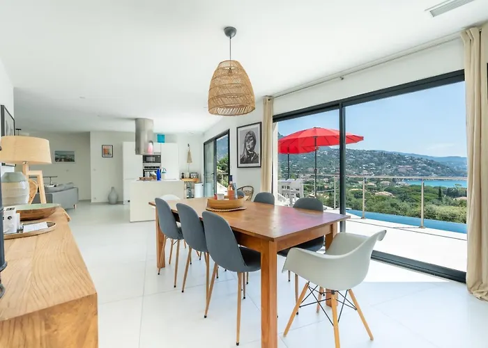 Seaside Avec Piscine A 5 Min A Pied De La Saint Clair