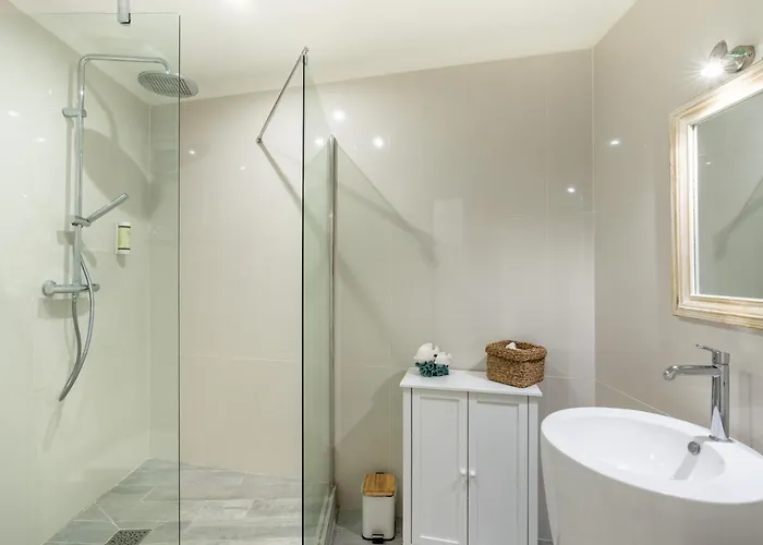 Villa Seaside Avec Piscine à 5 Min à Pied De La Saint Clair