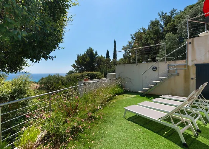 Seaside Avec Piscine A 5 Min A Pied De La Saint Clair Villa Le Lavandou